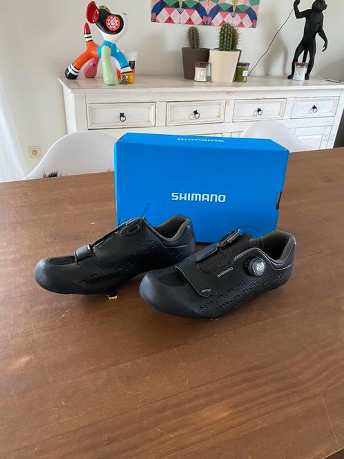 Chaussures de cyclisme Shimano Dynalast RP5 noir pointure 45, Fietsen en Brommers, Fietsaccessoires | Fietskleding, Gebruikt, Heren