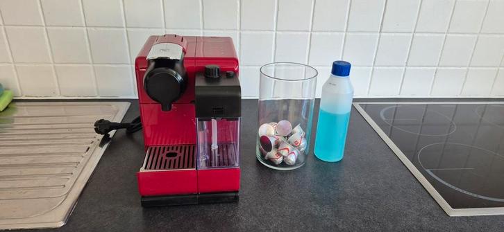 Nespresso Delonghi Touch, Elektronische apparatuur, Koffiezetapparaten, Zo goed als nieuw, Ophalen of Verzenden