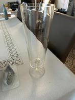 Glazen vaas in zwaar glas op voet H 28cm, Huis en Inrichting, Woonaccessoires | Vazen, Ophalen, Zo goed als nieuw, Glas