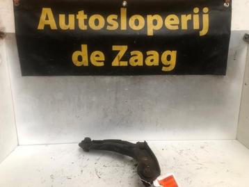 Draagarm links-voor van een Citroen C1 beschikbaar voor biedingen