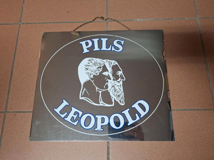 Reclame bord 1980 plexi spiegel Leopold pils, Verzamelen, Merken en Reclamevoorwerpen, Gebruikt, Reclamebord, Ophalen of Verzenden