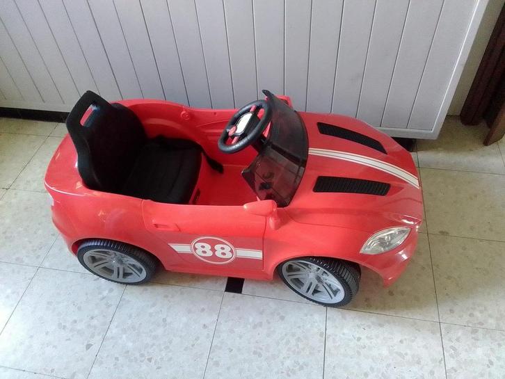 voiture électrique télécommande parentale, Noel St Nicolas, Kinderen en Baby's, Speelgoed | Buiten | Accuvoertuigen, Gebruikt