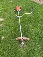 Débroussailleuse thermique STIHL FS 87 R + harnais, Tuin en Terras, Ophalen, Gebruikt, 10 tot 30 cm, Stihl
