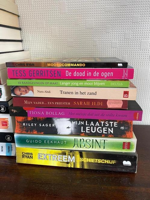 Boeken diverse schrijvers, Boeken, Romans, Zo goed als nieuw, Ophalen of Verzenden