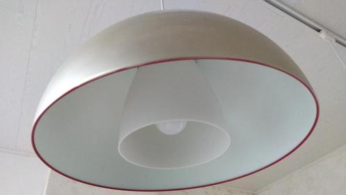 2 hanglampen op rail voor spotprijs!, Huis en Inrichting, Lampen | Hanglampen, Zo goed als nieuw, 50 tot 75 cm, Kunststof, Metaal