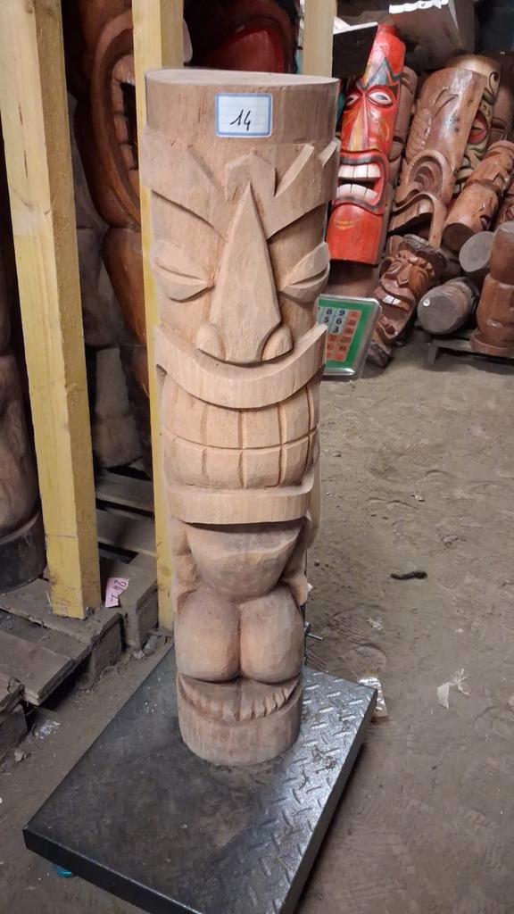 statue totem Tiki 100 cm en bois de cocotier prix imbattable, Antiek en Kunst, Kunst | Beelden en Houtsnijwerken, Ophalen of Verzenden