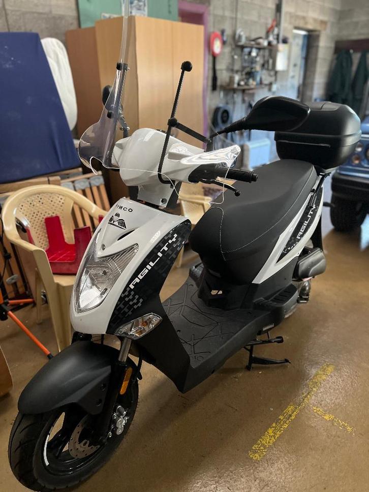 Scooter, kymco agility 50, klasse B , zo goed als nieuw, Fietsen en Brommers, Scooters | Kymco, Zo goed als nieuw, Agility, Klasse B (45 km/u)