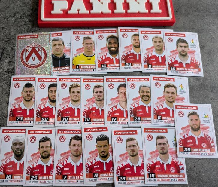 Panini FOOTBALL 2017 19 STICKERS KVK KORTRIJK + UPDATE !!!!, Hobby en Vrije tijd, Stickers en Plaatjes, Nieuw, Sticker, Ophalen of Verzenden