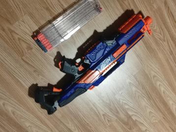 Automatisch nerfgeweer. beschikbaar voor biedingen