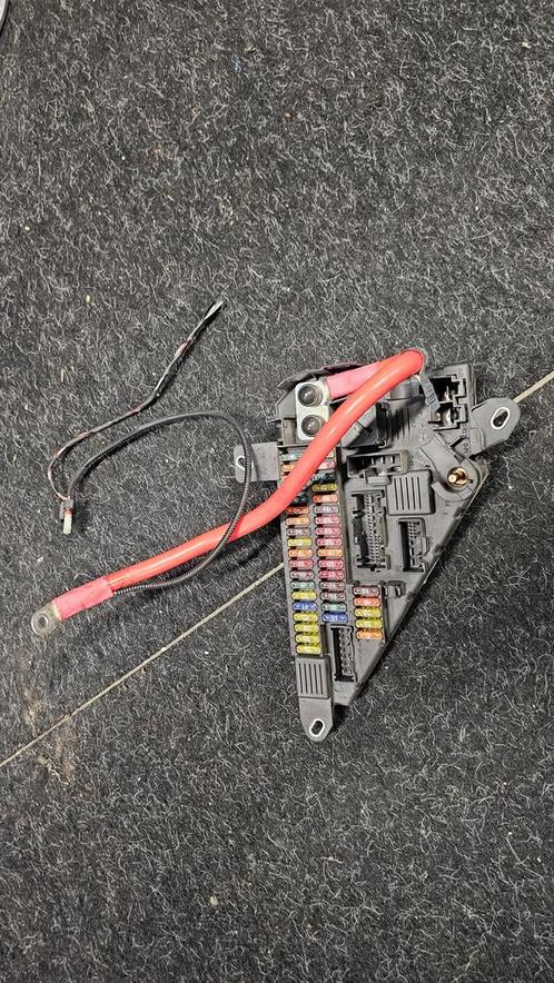 Zekeringkast BMW 5 / 6 serie E6x 61149138830 8139830, Auto-onderdelen, Elektronica en Kabels, BMW, Gebruikt, Ophalen of Verzenden