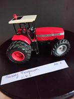 20 tracteurs + accessoires SEKU éch 1/32, Enlèvement, Comme neuf