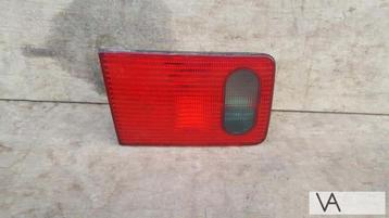 Audi A8 1996 -2003 achterlicht links op de klep compleet €30, Enlèvement ou Envoi, Utilisé, Audi
