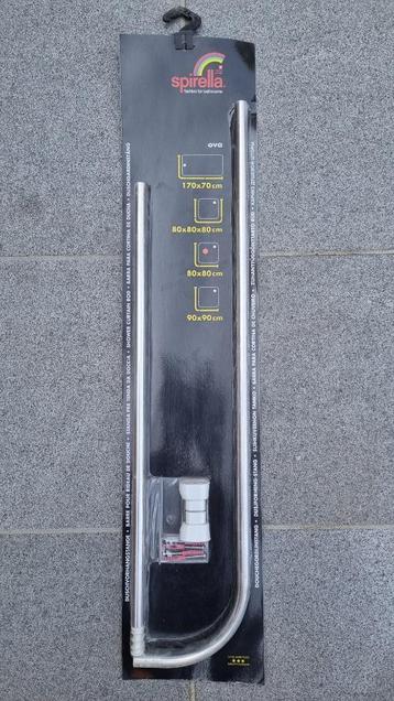 Barre pour rideau de douche L beschikbaar voor biedingen