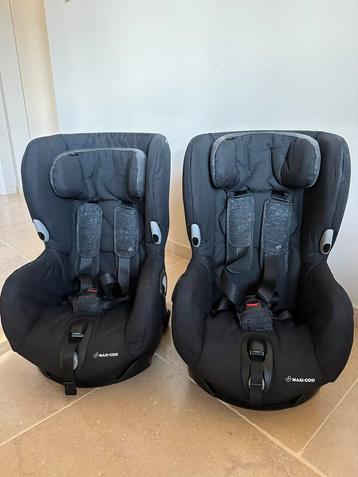 2 x maxi cosi axiss - 90gr draaibaar - incl zomerhoezen beschikbaar voor biedingen