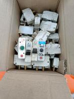 Automatische steek zekeringen., Doe-het-zelf en Bouw, Elektriciteit en Kabels, Ophalen