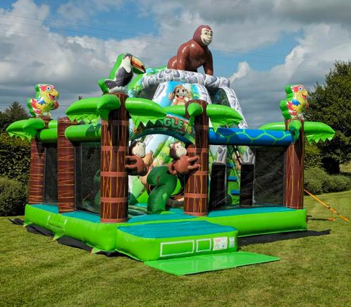 A LOUER - Château gonflable Combo Jungle, Hobby en Vrije tijd, Feestartikelen | Verhuur, Zo goed als nieuw