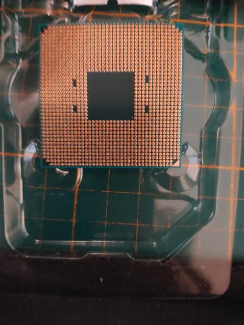 Titel:
AMD Ryzen 5 1600 - 6 cores / 12 threads - in perfecte, Computers en Software, Processors, Zo goed als nieuw, Ophalen of Verzenden