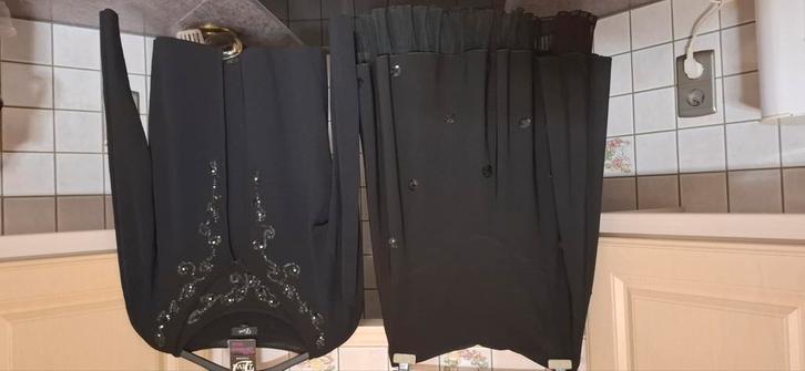 Prachtige zwarte feestrok met bij passende top en gillet, Vêtements | Femmes, Costumes de carnaval & Vêtements de fête, Comme neuf