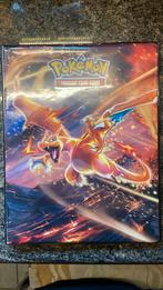 boek + pokémon kaarten, Ophalen, Zo goed als nieuw, Boek of Catalogus