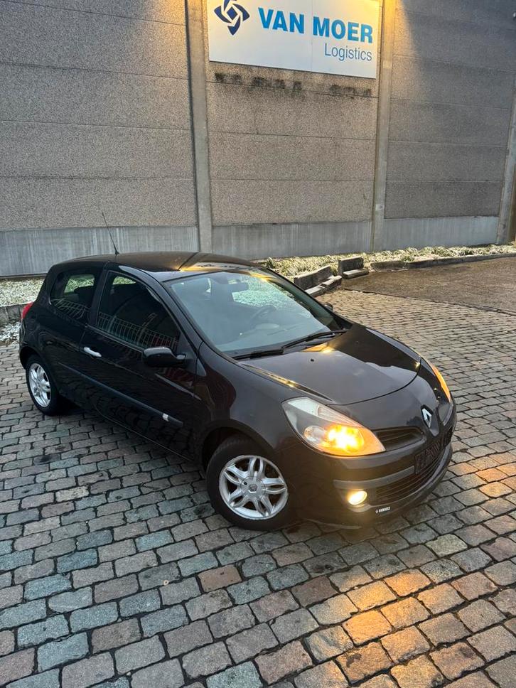 Renault Clio 3 1.6l essence, Autos, Renault, Particulier, Clio, Essence, Euro 4, Enlèvement