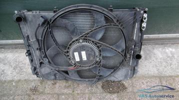 Radiator met koelvin BMW 3-serie E90-E91 beschikbaar voor biedingen