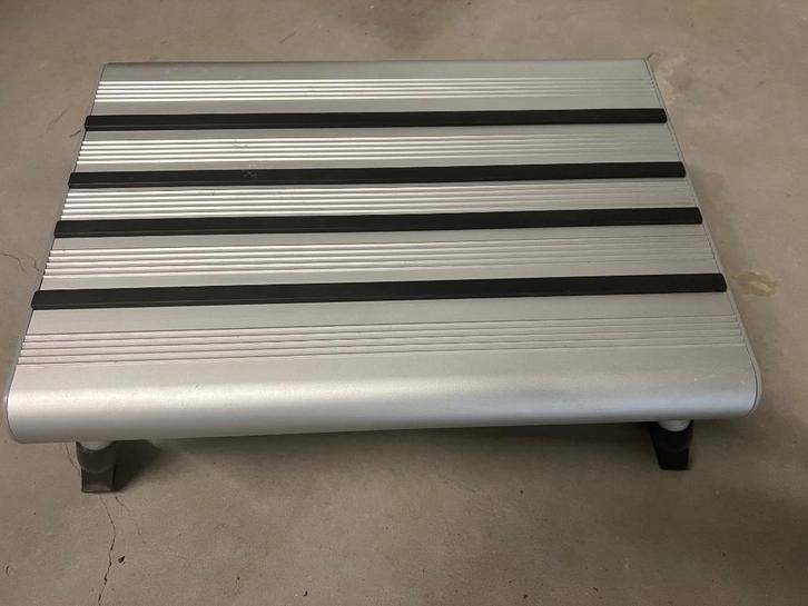 MIDLAND SCABO OPVOUWBARE OPSTAP, Caravans en Kamperen, Kampeeraccessoires, Zo goed als nieuw, Ophalen