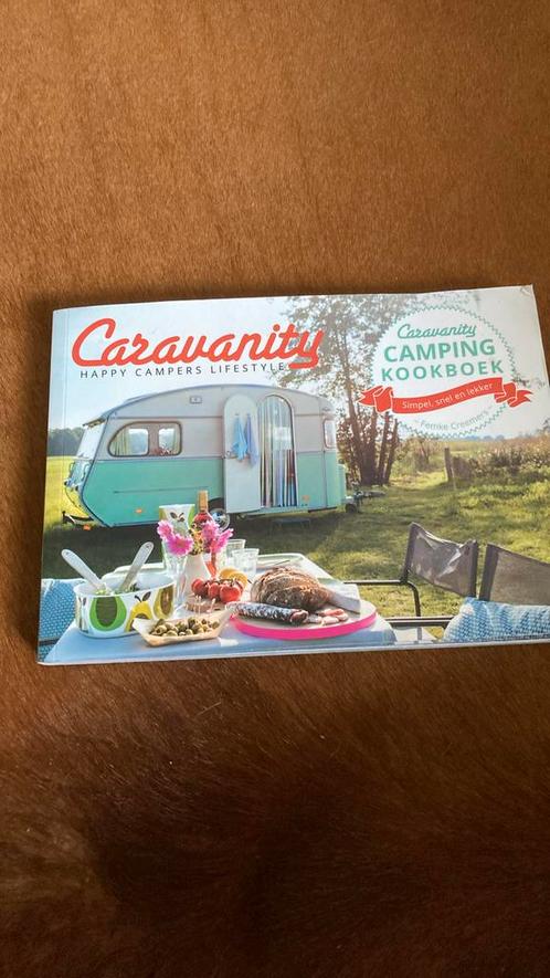 Femke Creemers - Caravanity camping kookboek, Boeken, Reisgidsen, Zo goed als nieuw, Ophalen