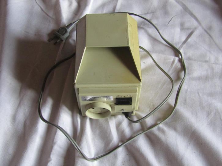 EREA type BA 200 autotransformator, Doe-het-zelf en Bouw, Elektriciteit en Kabels, Gebruikt, Stekker, Ophalen of Verzenden