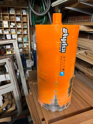 Diamantboor natboor 225mm 5/4" unc beschikbaar voor biedingen