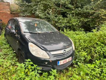 Opel corsa 1300cc diesel euro airco sans clé  avec papier  disponible aux enchères