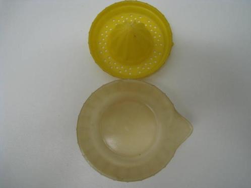 Vintage jaren 60 manuele citruspers, H 10cm, diam 11cm, Elektronische apparatuur, Juicers, Citruspers, Ophalen of Verzenden