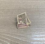 PIN - CREDIT GAGNANT - FOOTBALL - VOETBAL, Verzenden, Gebruikt, Sport, Speldje of Pin
