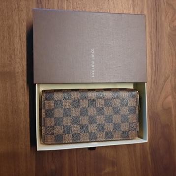 Louis Vuitton Porte Monnaie Damier Ebene Brown beschikbaar voor biedingen