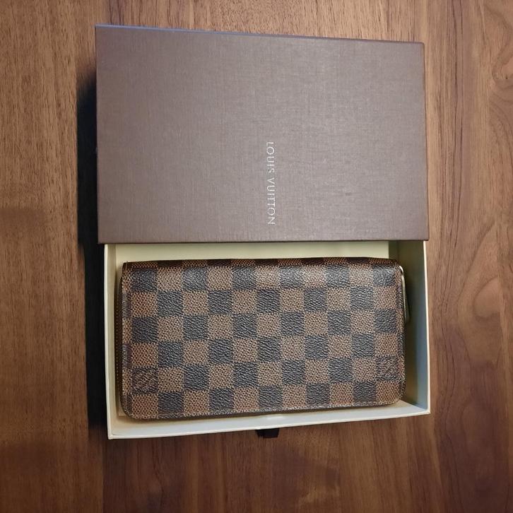 Louis Vuitton Porte Monnaie Damier Ebene Brown, Handtassen en Accessoires, Portemonnees, Nieuw, Overige merken, Bruin, Leder, Ophalen