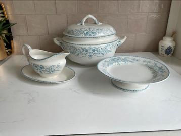 Boch Rubis art nouveau , zeldzaam. beschikbaar voor biedingen