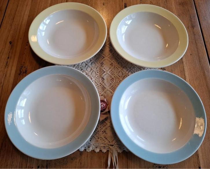 4 Vintage pastel borden, Regout / Sphinx, Antiek en Kunst, Curiosa en Brocante, Ophalen of Verzenden