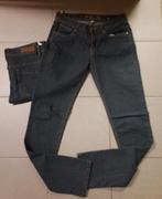 Nieuwe kledij maat 38-40, 2 jeans, 1 legging en 1 rokje, Ophalen of Verzenden