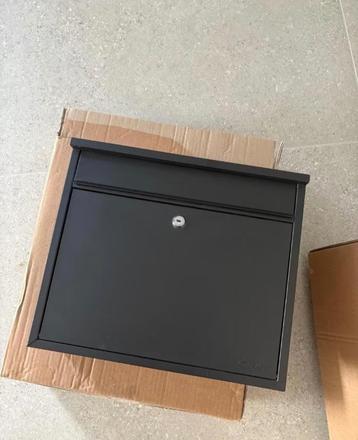 Practo Garden wandbrievenbus  beschikbaar voor biedingen