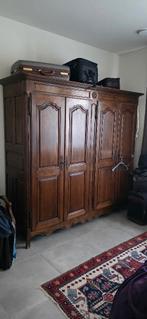 Antieke kleerkast, Ophalen