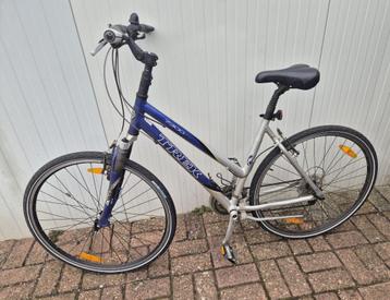 dames fiets  beschikbaar voor biedingen