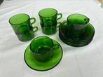 6 kopjes met schoteltjes in groen glas, Ophalen of Verzenden, Glas