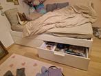 Joli lit pour fille avec de grands tiroirs de rangement, Enfants & Bébés, Chambre d'enfant | Lits, Sommier à lattes, Comme neuf