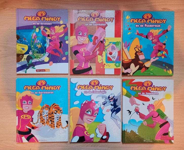 Mega Mindy boeken Studio 100, Boeken, Kinderboeken | Jeugd | onder 10 jaar, Zo goed als nieuw, Ophalen