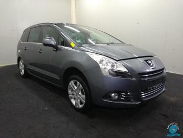 Voorkop Peugeot 5008 beschikbaar voor biedingen