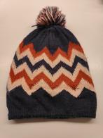 Nieuwe muts Hema (134-164), Enlèvement, Bonnet