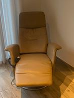 Moderne sta op relax zetel in nieuwstaat, Huis en Inrichting, Ophalen, Zo goed als nieuw