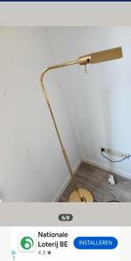 Antieke staande lamp in goud het merk Vibia, made in spain, Huis en Inrichting, Lampen | Vloerlampen, Ophalen, Zo goed als nieuw
