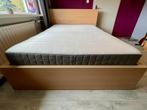 Malm bed 140 x 200 als nieuw, Huis en Inrichting, Ophalen, Zo goed als nieuw