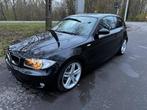 BMW 1er 116i M-Pack automaat, Auto's, BMW, Automaat, 1 Reeks, Zwart, Zwart