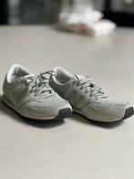 NEW BALANCE 420 maat 37, Ophalen of Verzenden, Zo goed als nieuw